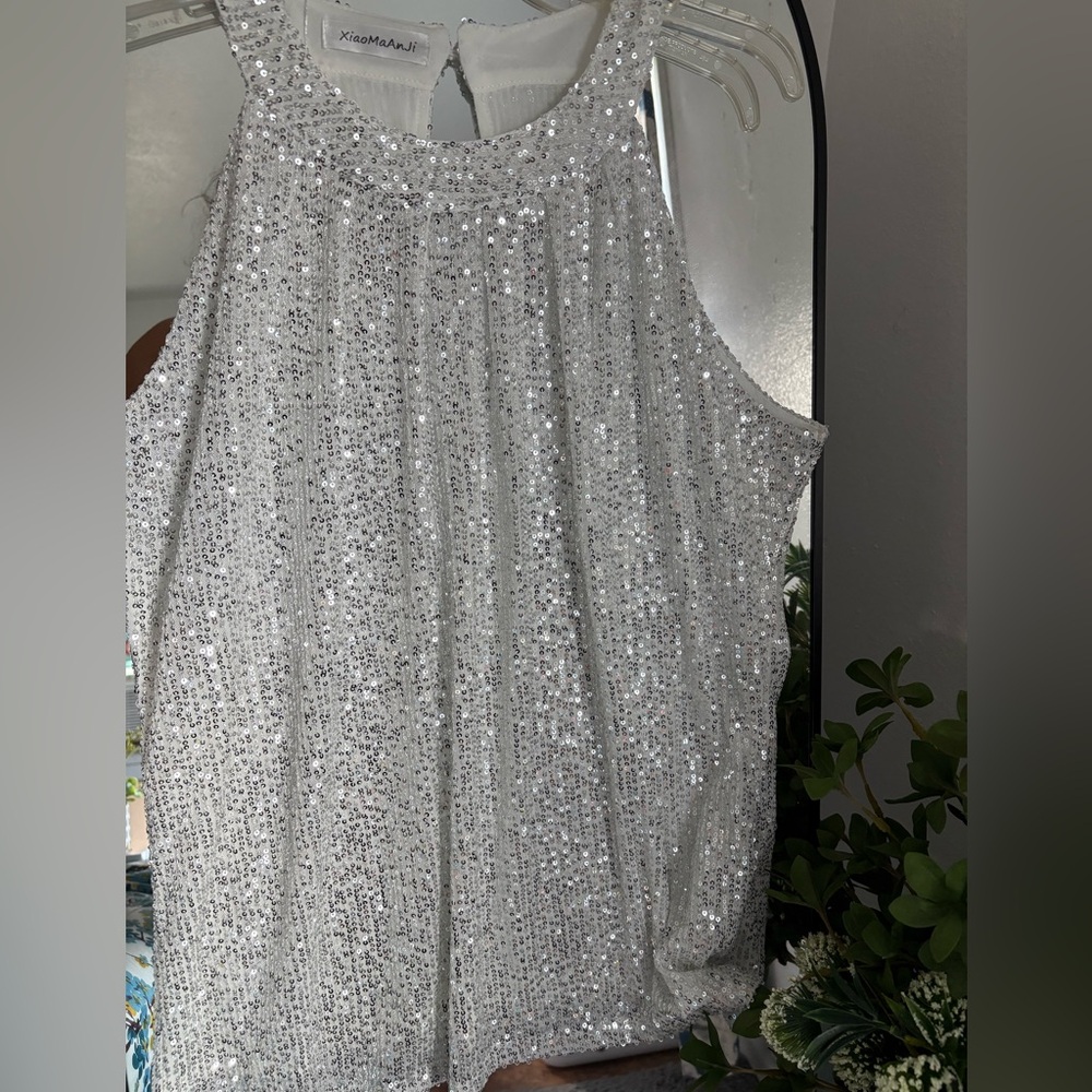 Silver Sequin Sleeveless Top by XiaoMaAnJi